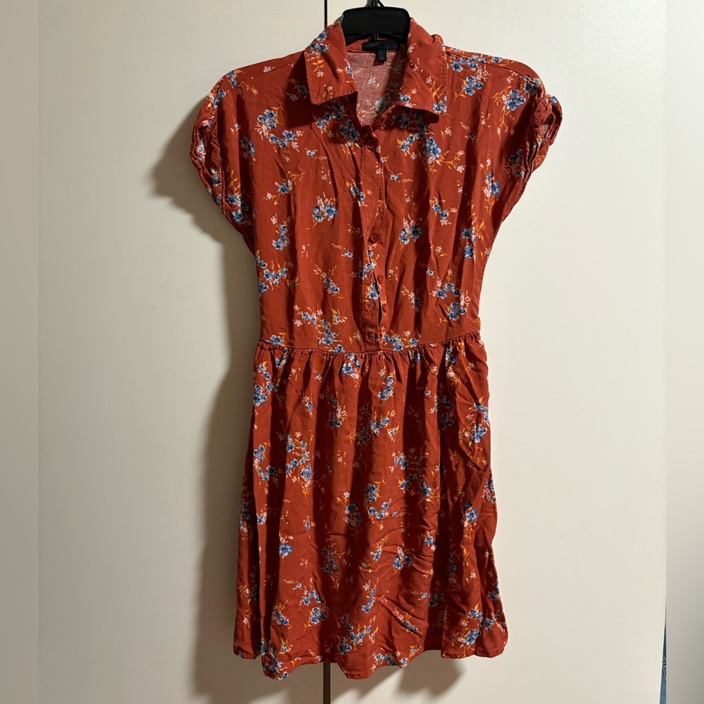 Bebop XS cap sleeve button top dress